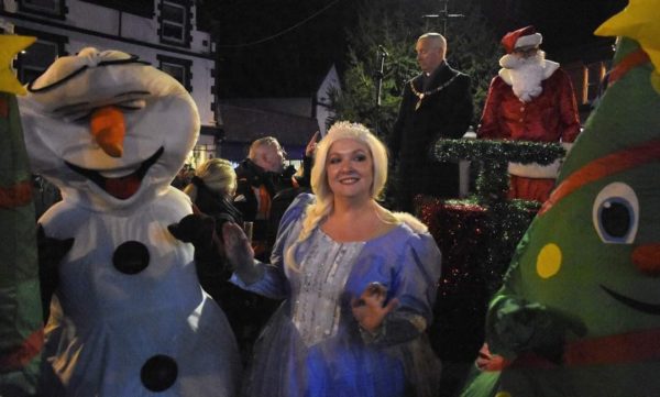 Christmas lights switch on event entertainer